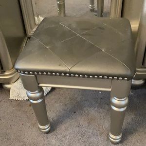 Used Vanity Chair